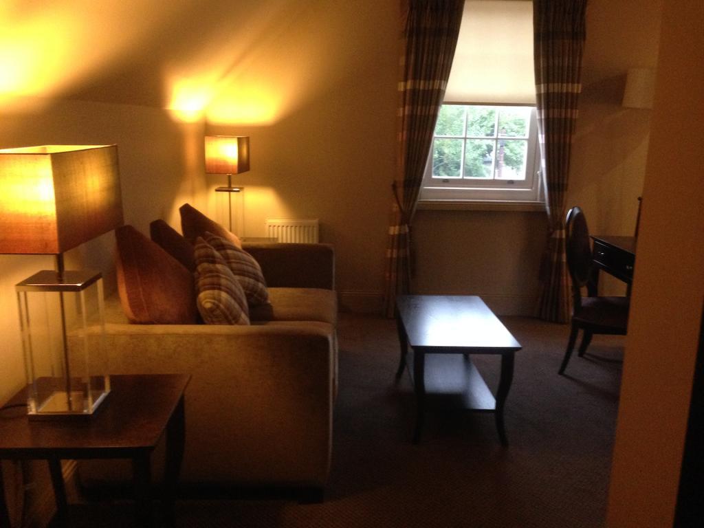 Dumfries Arms Hotel Cumnock Bilik gambar